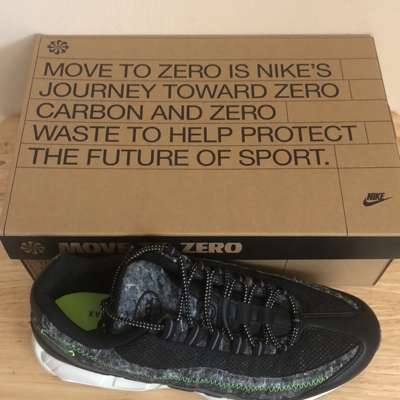 NIKE AIR MAX 95 SNEAKERS - Picture 8 of 9